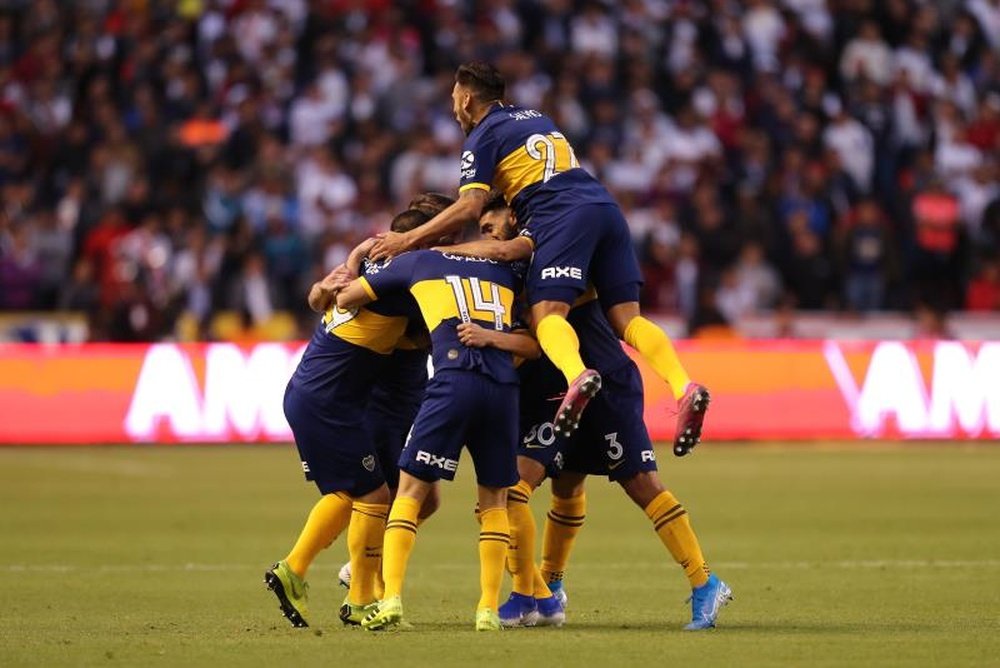 Boca close in on semi-finals, Bruno Henrique brace lifts Flamengo. EFE/José Jácome