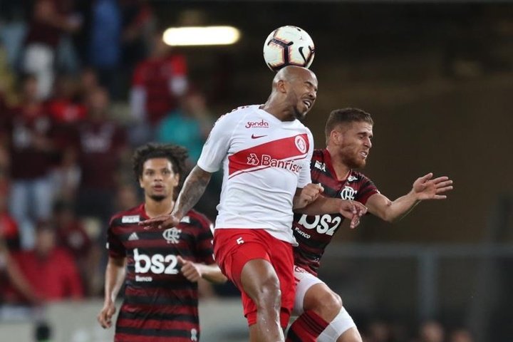 Flamengo levantó su castigo a Cuéllar... ¿para su último partido?