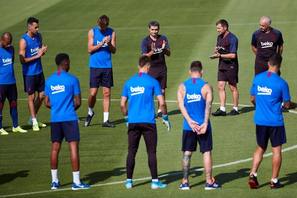 LaLiga matches to hold minute's silence in memory of Luis Enrique's daughter. FCBarcelona