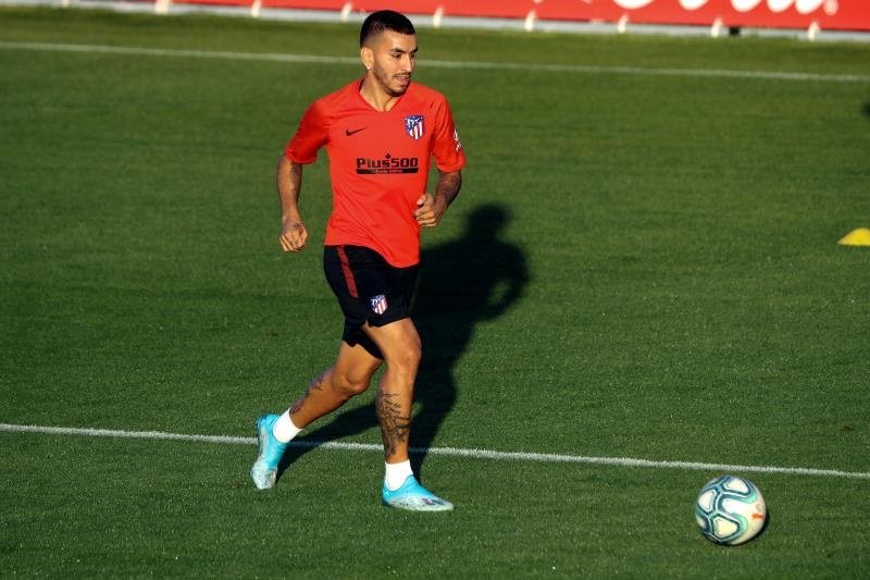 Correa no se marchó finalmente al Milan. EFE/Kiko Huesca/Archivo