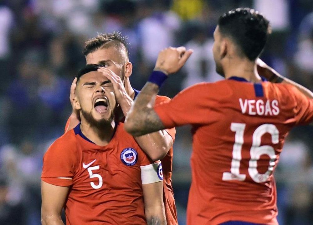 Chile necesita un segundo rival para la fecha FIFA. EFE