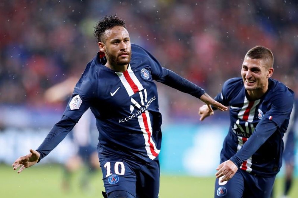 Estrela de Neymar volta a brilhar e o PSG agradece. EFE