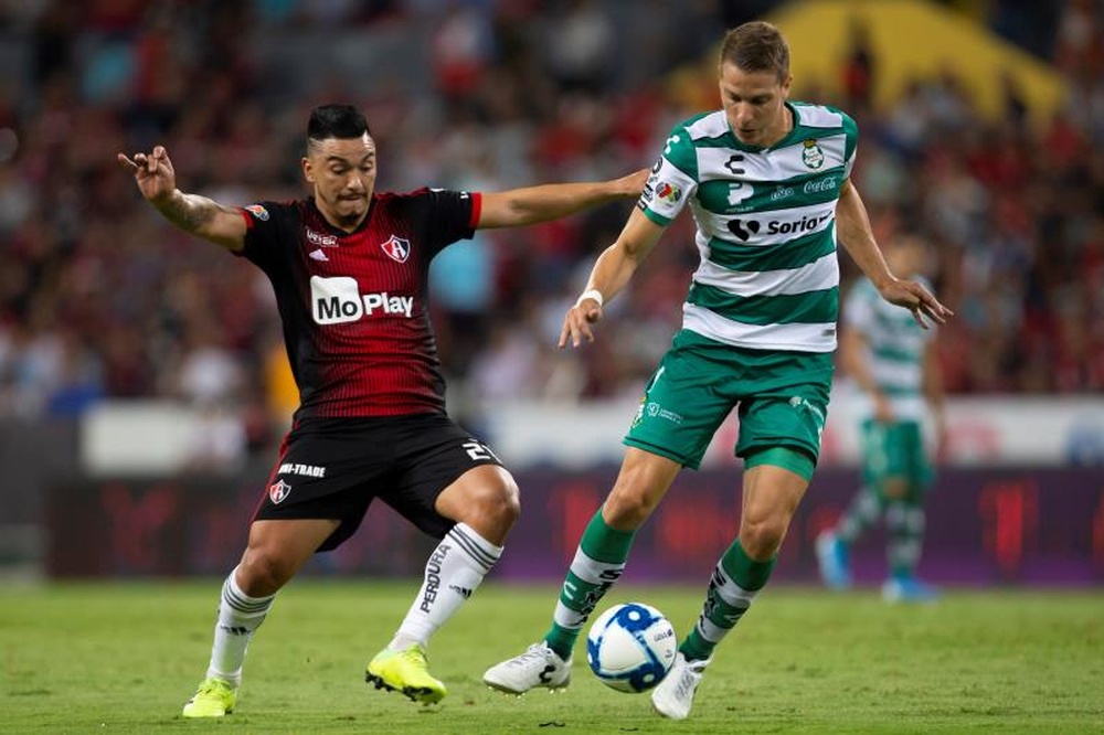 Julio Furch, en la agenda de Cruz Azul. EFE/Archivo