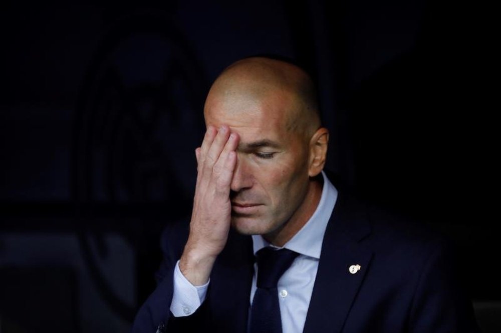 Zidane pierde con su seña de identidad. EFE/JuanJo Martín