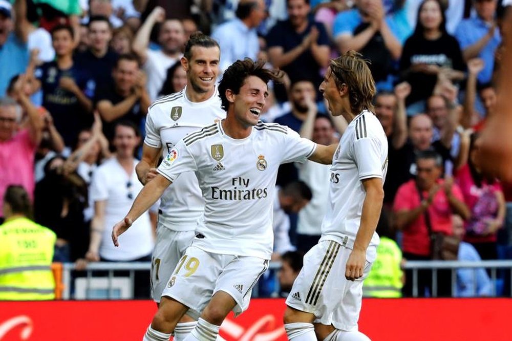 Real Madrid quase deixa empatar, mas ganha por 4 a 2. EFE/Juan Carlos Hidalgo
