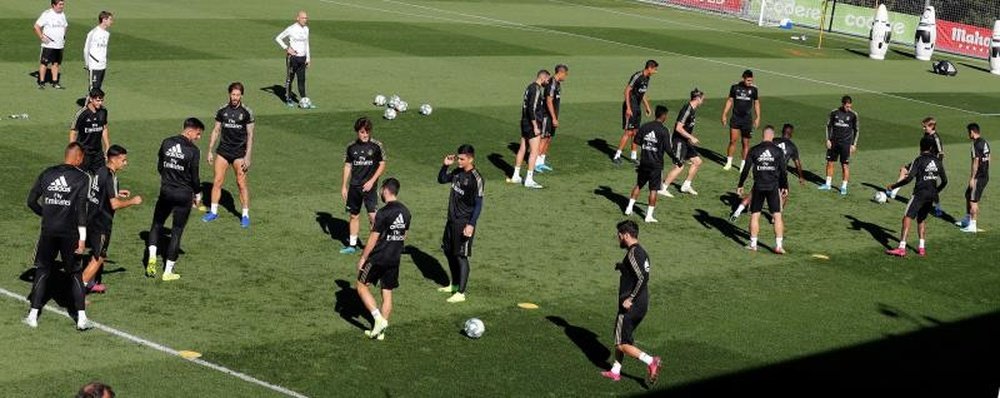 Il Real Madrid durante un'allenamento. EFE