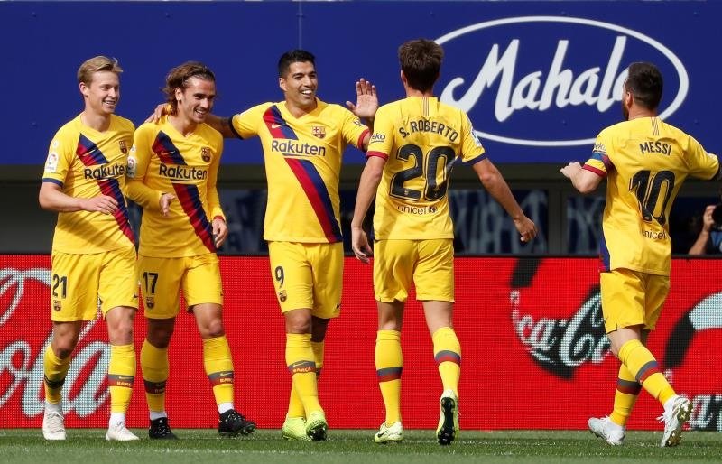 Com gol contra de Sergio Ramos, Barcelona vence Sevilla e assume a  liderança do Campeonato Espanhol