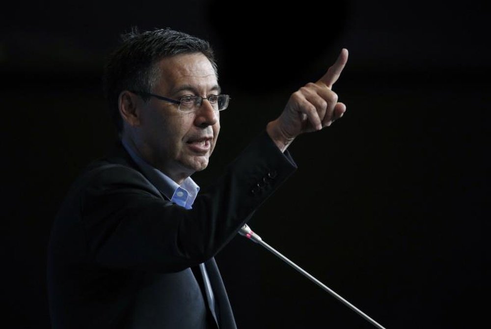 Bartomeu va écrire à la Fédération pour se plaindre de la VAR. EFE/Alejandro Garcia.