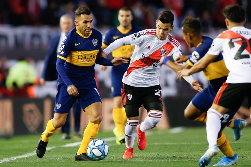 Boca Juniors e River Plate têm o mesmo número de pontos nesta reta final. EFE/Juan Ignacio Roncoroni