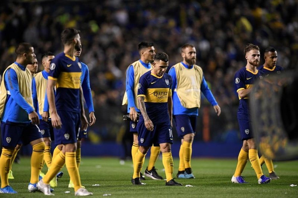 Goux le recordó a Tévez que hay mucha pobreza en el mundo del fútbol. EFE