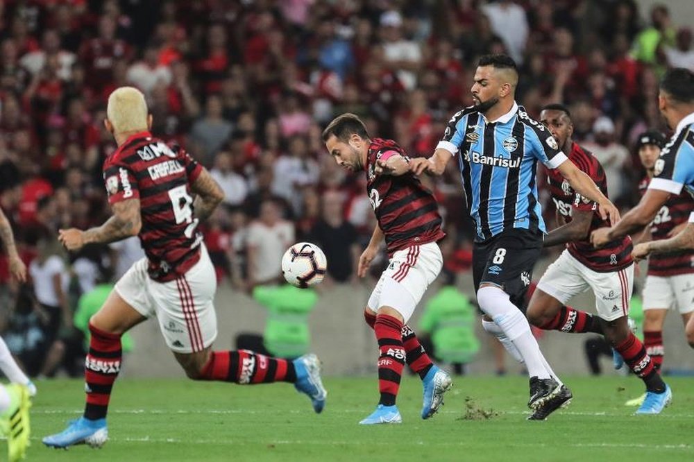 Grêmio - Flamengo: onzes iniciais confirmados. EFE