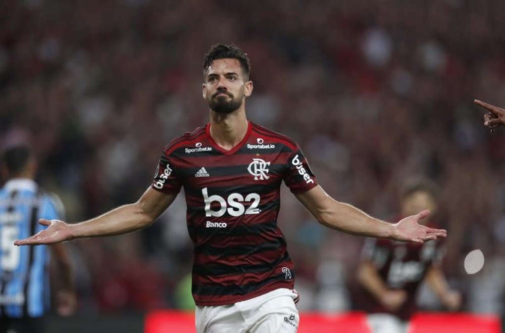Pablo Marí mandou recado de apoio ao Flamengo. EFE/Marcelo Sayao/Arquivo