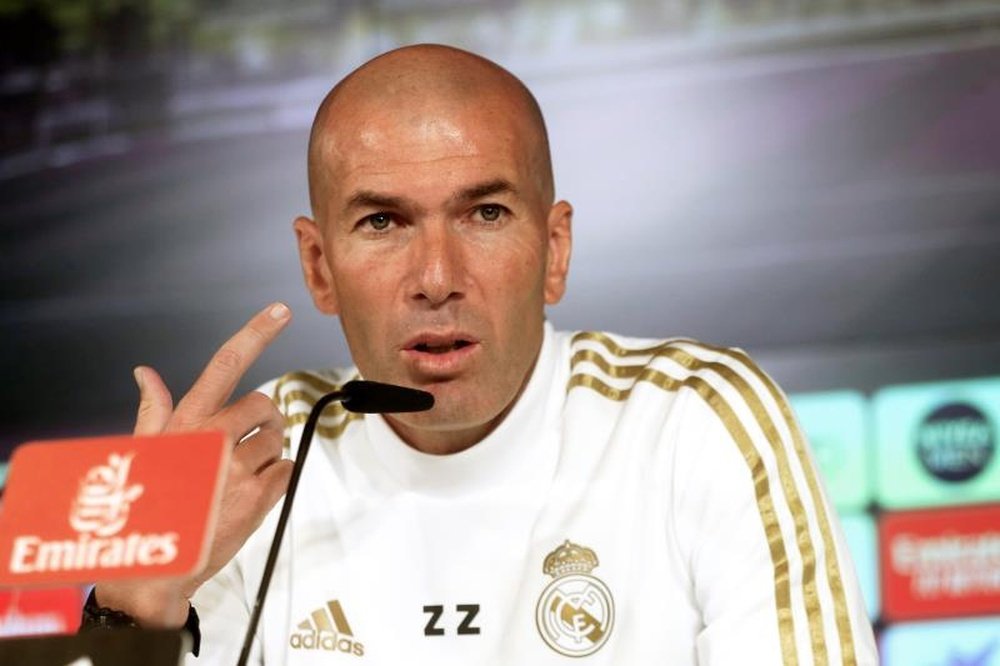 Zidane compareció ante la prensa tras el agónico empate logrado en Mestalla. EFE/Archivo