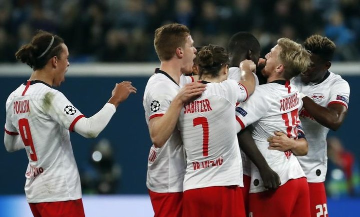 El RB Leipzig asesta dos golpes por el liderato