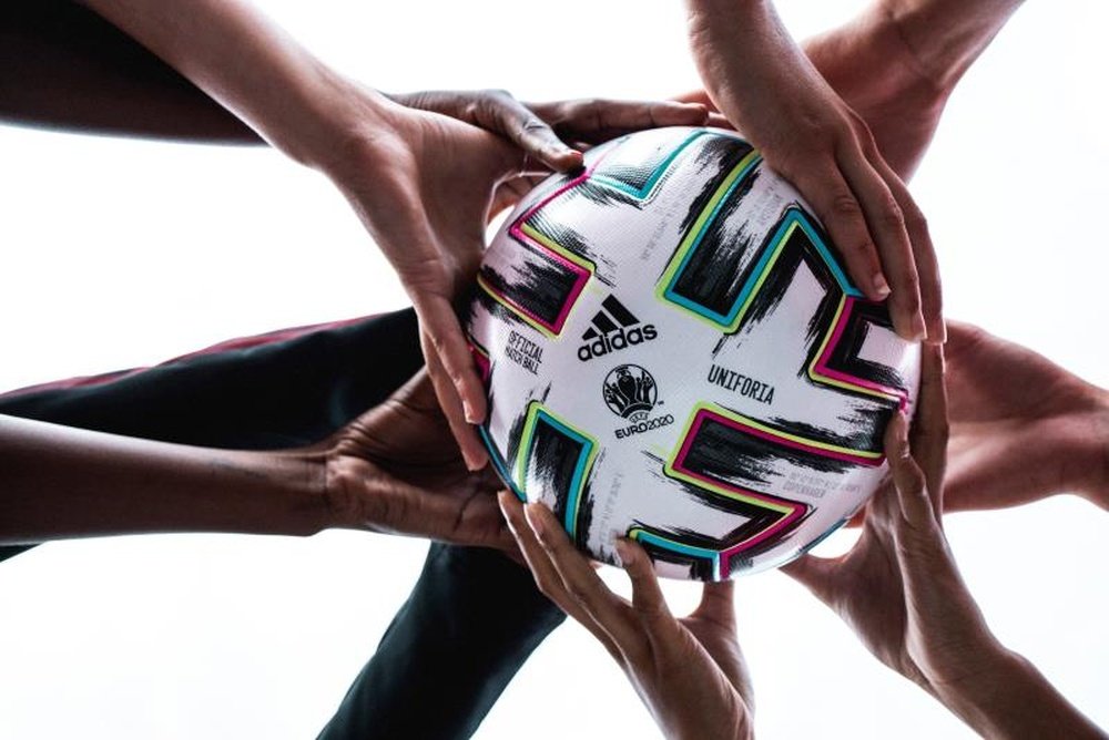 Le ballon officiel de l'EURO 2020 dévoilé. EFE