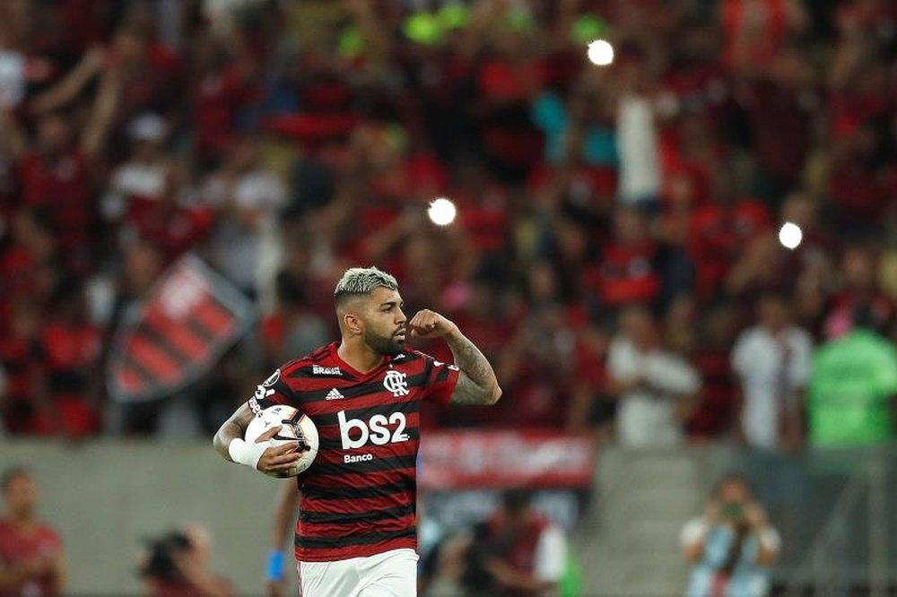 Flamengo gana y aprovecha el tropiezo de Palmeiras. EFE