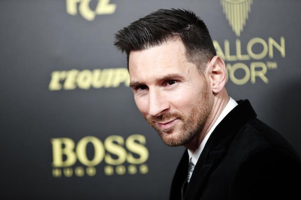 Leo Messi ganhou por somente sete pontos. EFE/EPA/YOAN VALAT