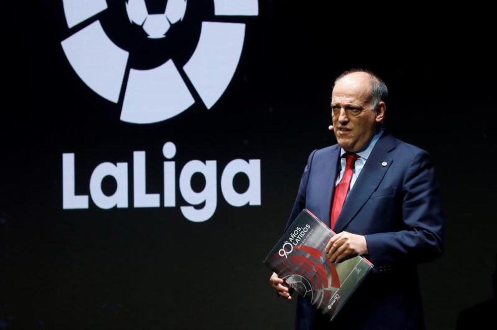 Javier Tebas, presidente da LaLiga, terá conversa com o clubes nesta segunda. EFE/ Ballesteros