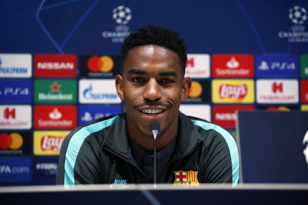 Junior Firpo tem contrato até junho de 2024 com o Barcelona. EFE/EPA/MATTEO BAZZI