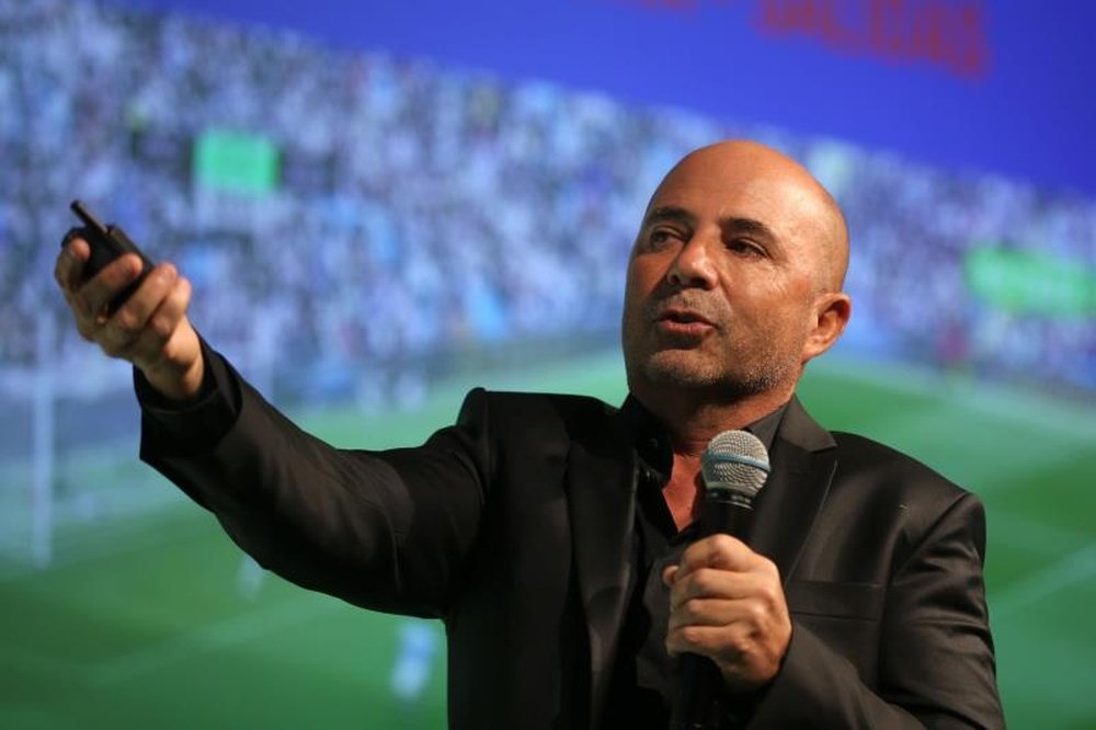 ¡Sampaoli negó haber dimitido! EFE