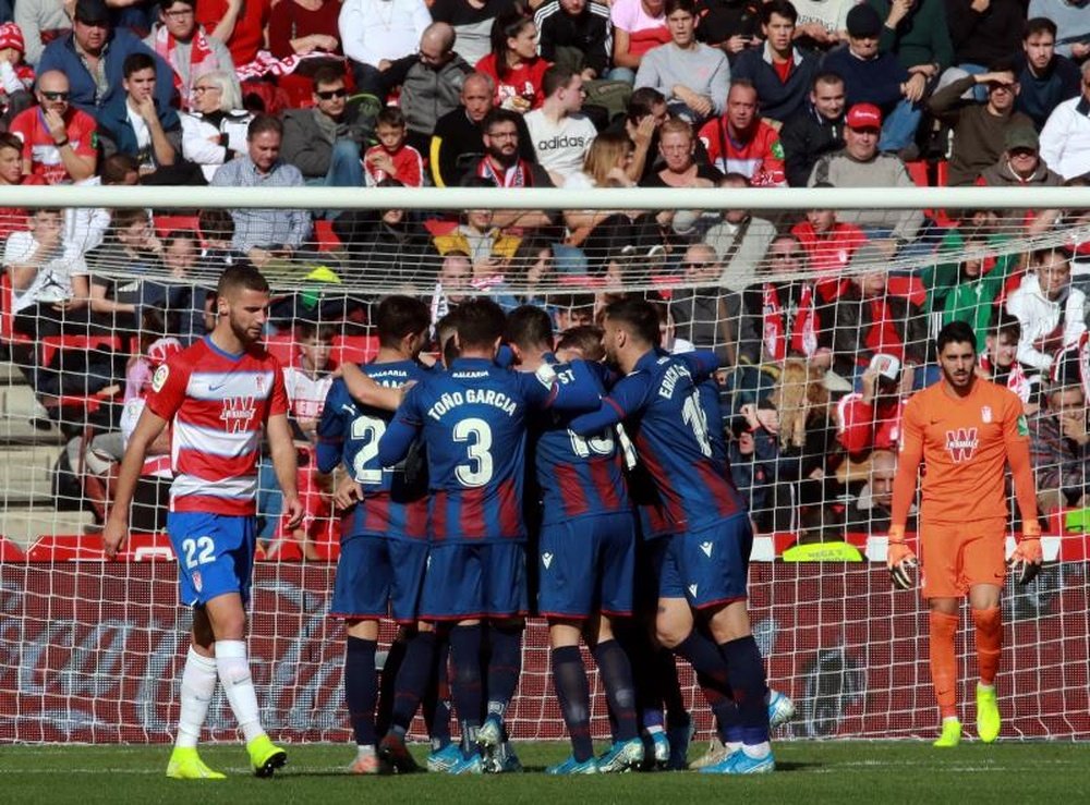 Al Granada se le atragantan los finales de partido. EFE/Pepe Torres