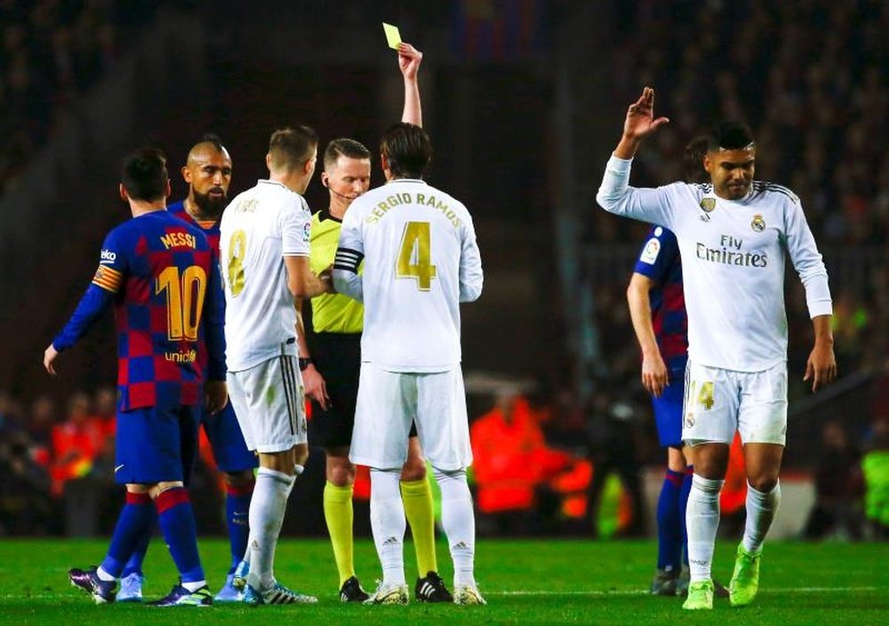 Real Madrid were upset with the refereeing in the goalless Clasico with Barcelona. EFE