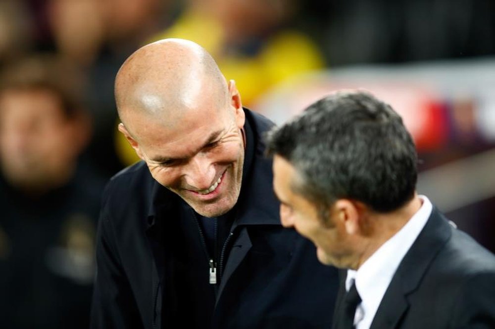 Zidane ganhou a partida. EFE/Alejandro García
