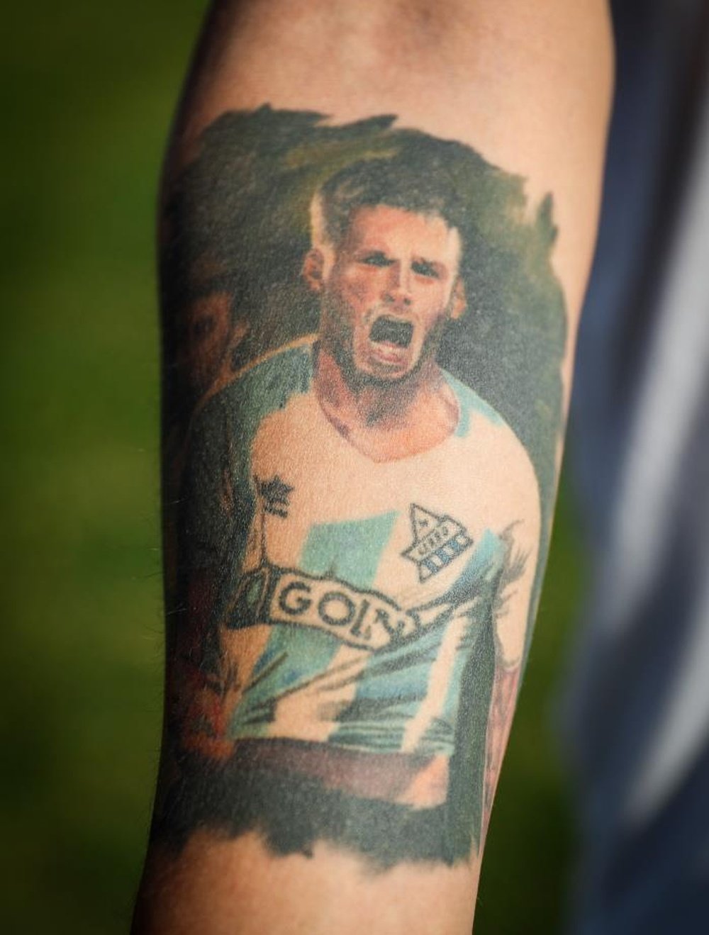 Así es la imagen de Pellejero que un fan se tatuó en el brazo. EFE