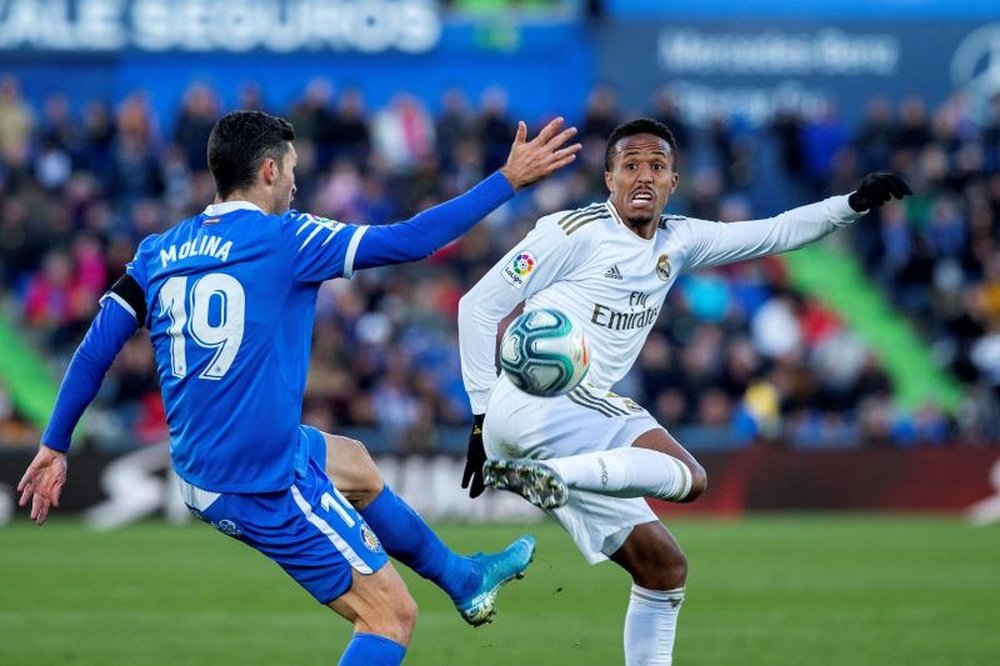 Militao has tested positive. EFE