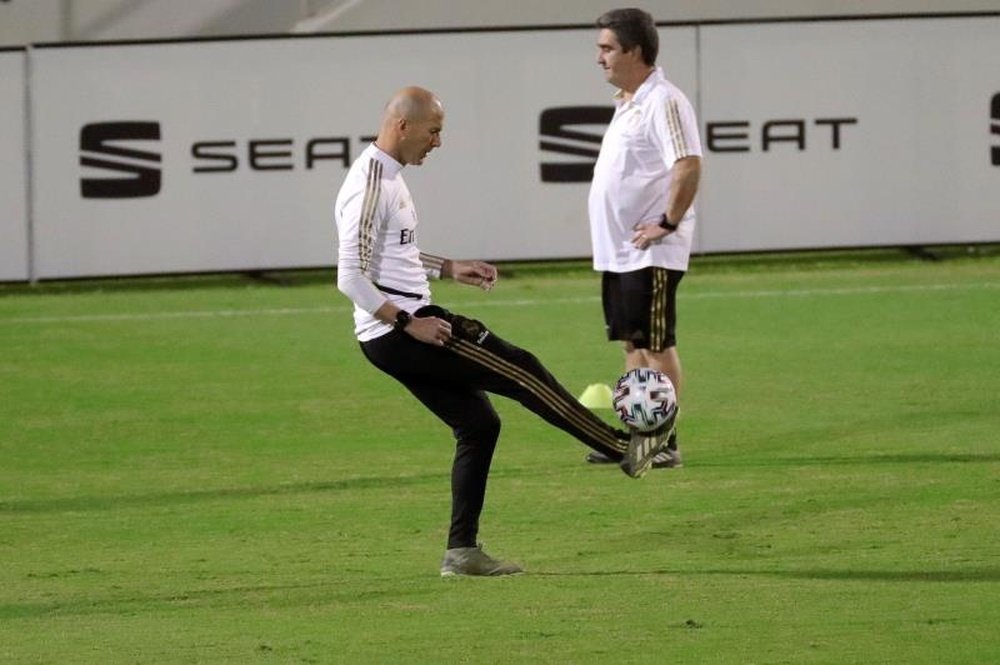 Zidane dirigió a los suyos. EFE