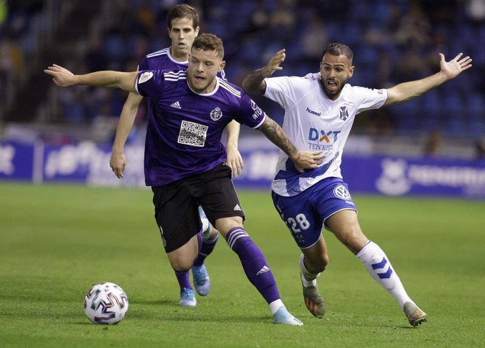 Diego Alende, en partido copero con el Valladolid ante el Tenerife. EFE