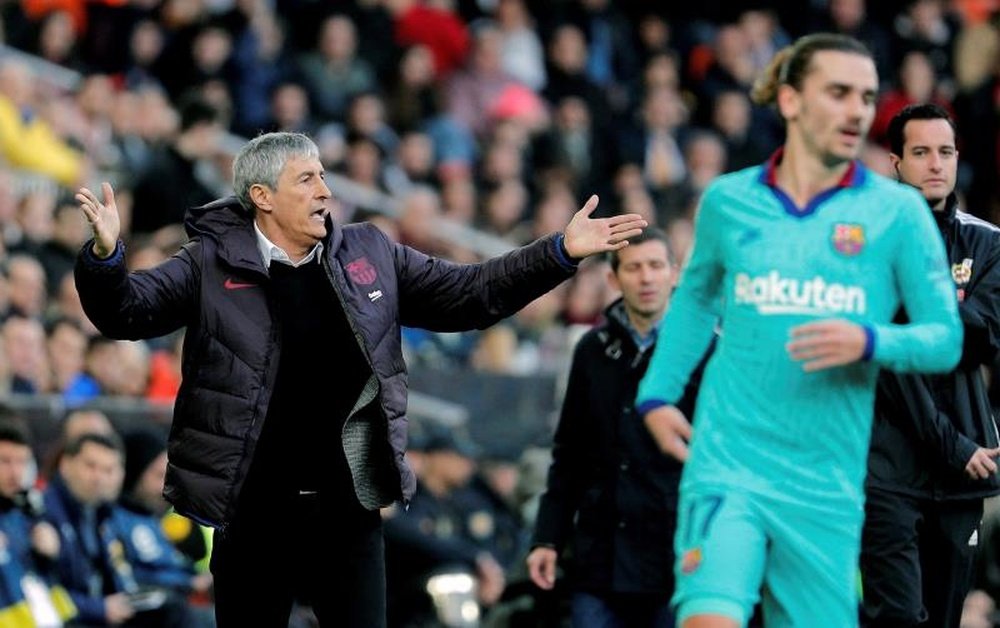 'AS': jogadores do Barça criticam o estilo de jogo no descanso. AFP