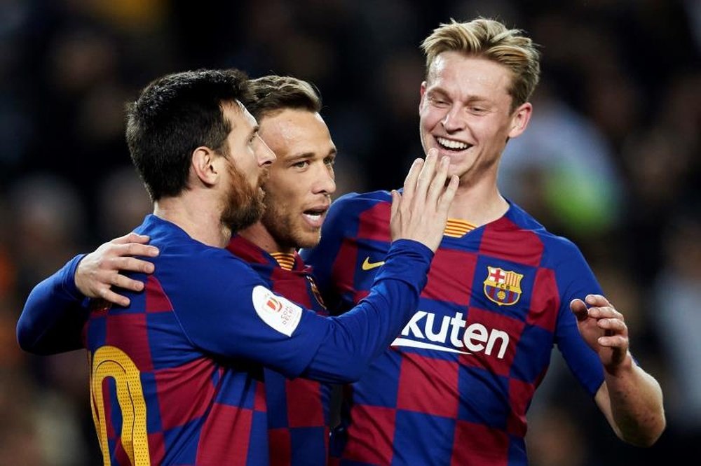 Frenkie de Jong praises Messi. EFE