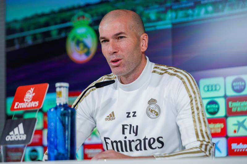 Zidane passou por coletiva de imprensa 