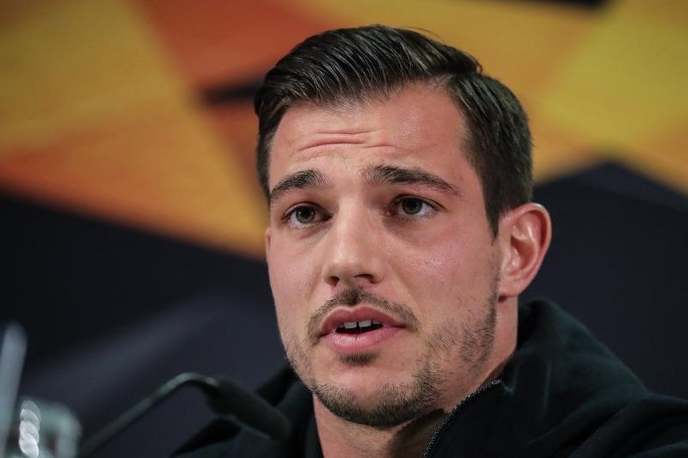 Soares' contract with Arsenal expires at the end of the season. EFE