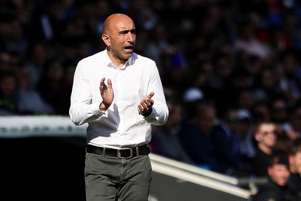 Abelardo reconoce la dificultad pero mantiene la fe. EFE