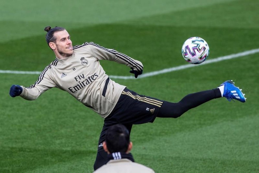 Bale e Jovic, prontos para o confronto.  EFE/Rodrigo Jiménez