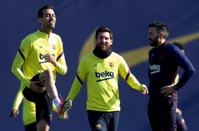 Barca invite Messi to Busquets' and Alba's farewell events