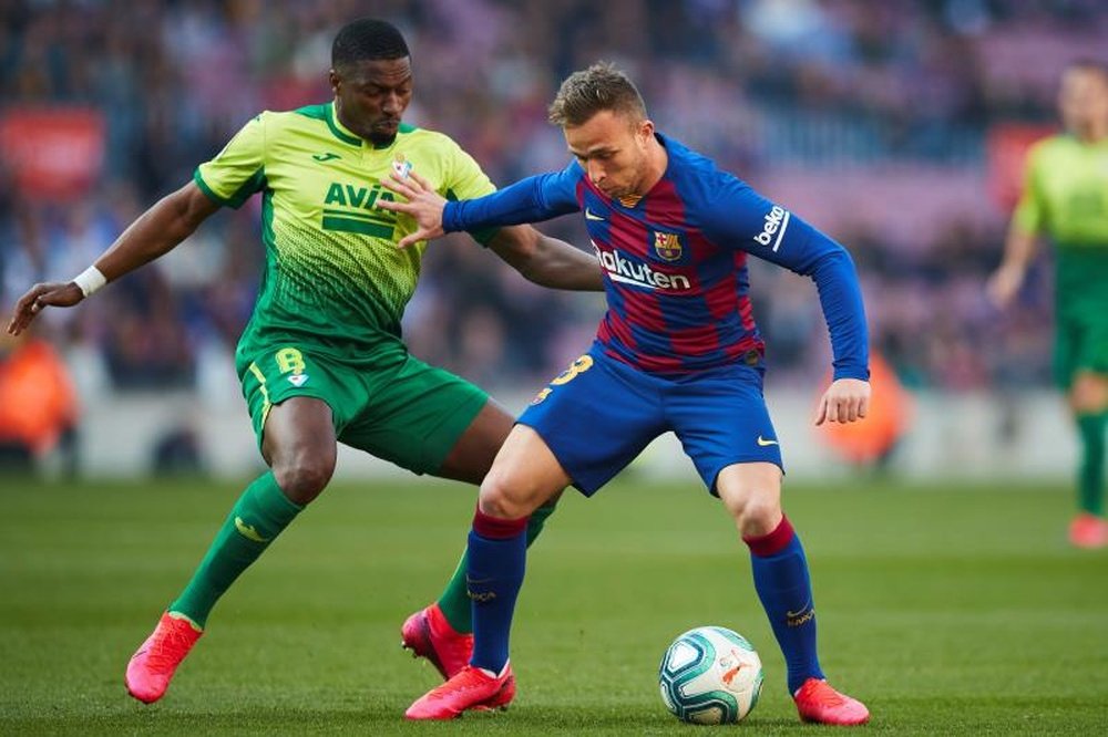 Arthur não jogará contra a Real Sociedad. EFE/Alejandro García