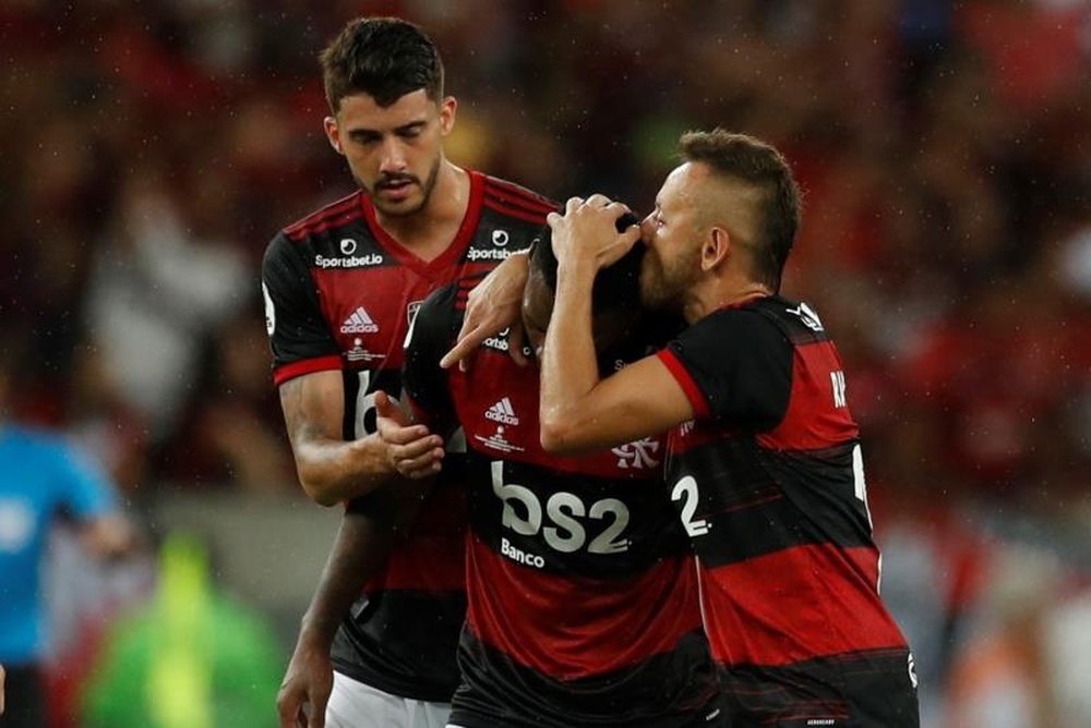 Flamengo tem superávit e Botafogo enfrenta déficit de 20 milhões. EFE/Antonio Lacerda