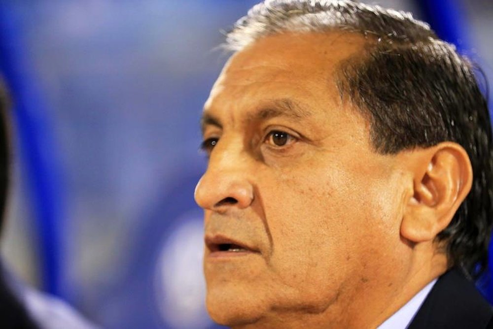 Ramón Díaz em possível queda, caso o Corinthians não vença o Paulistão. EFE