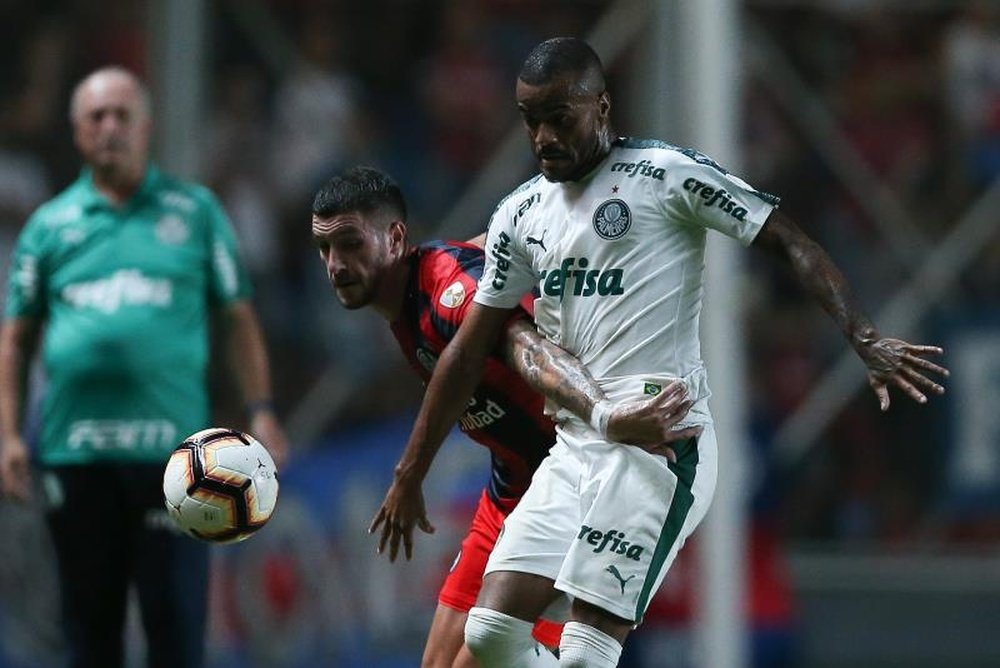 Palmeiras paga de momento a sus jugadores. EFE