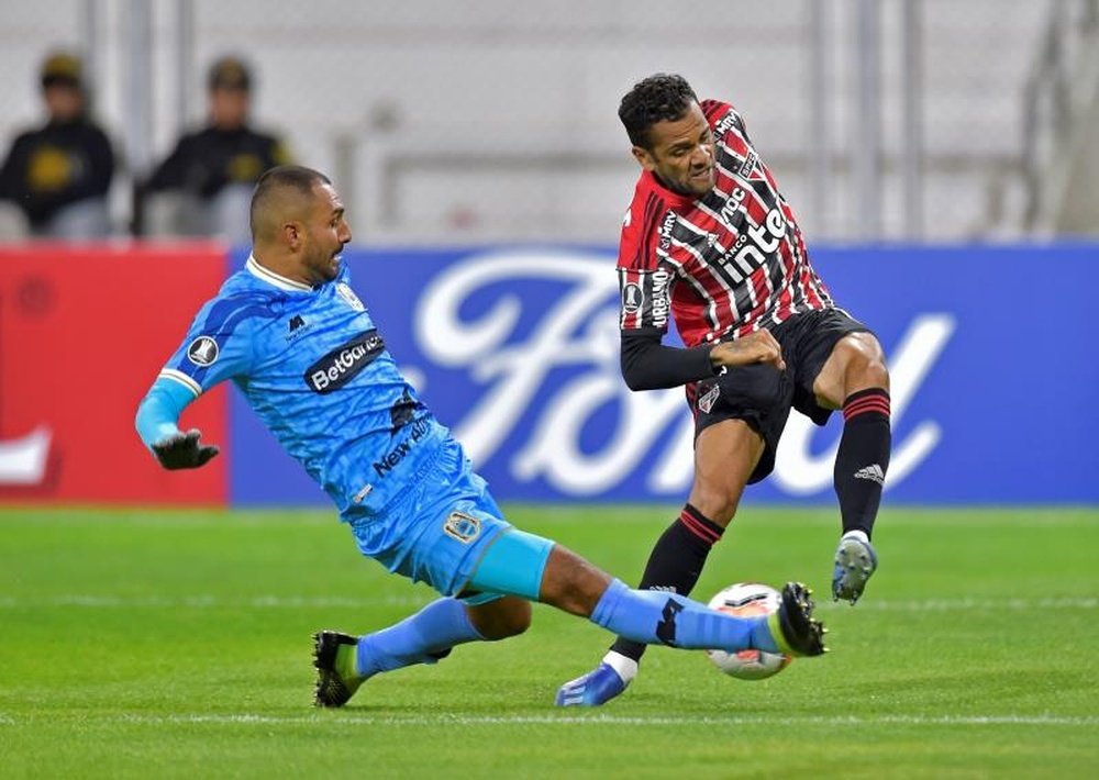 Alves se pasa a los 'eSports'. EFE/José Sotomayor Jiménez
