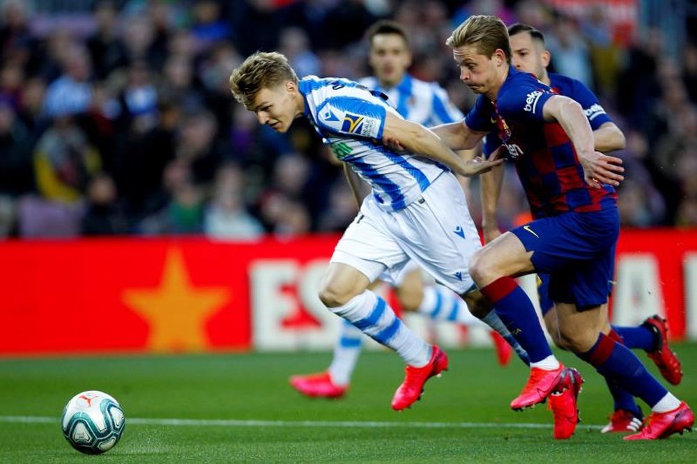 No hay una fecha fija para el retorno de la Liga. EFE