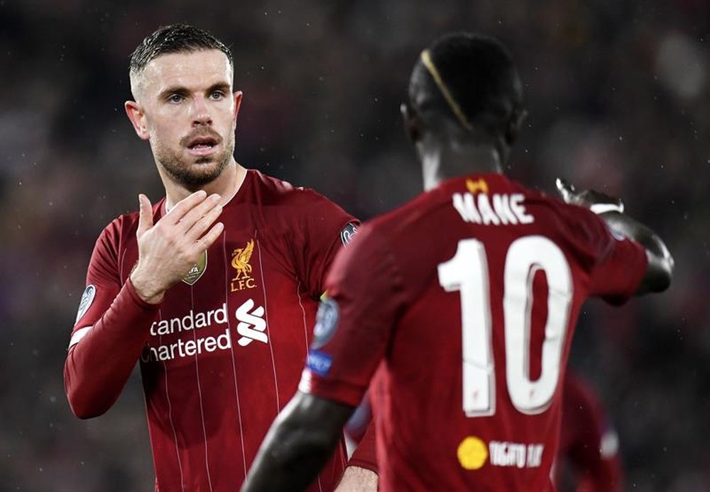 VIDEO: Jordan Henderson urges football fans to stay safe during COVID-19. EFE