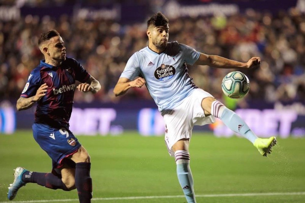 Araujo vio justo el empate entre Levante y Celta. EFE/Biel Aliño