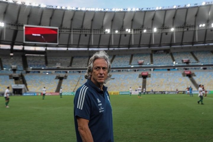 Biógrafo de Jorge Jesus cita trio que o técnico levaria ao Benfica