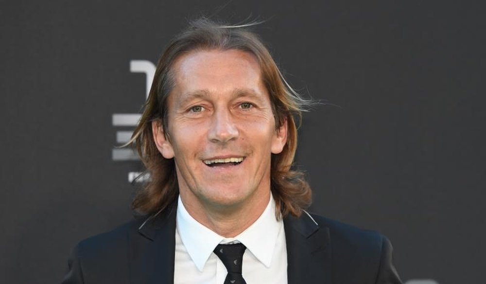 Michel Salgado falou sobre a classe de Zidane em campo. EFE/Facundo Arrizabalaga