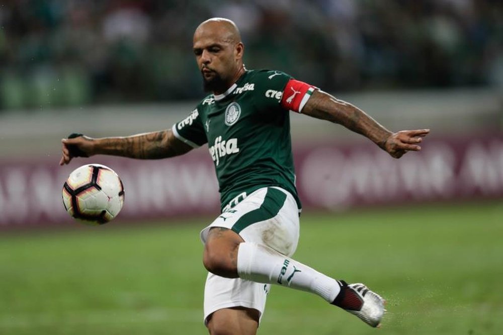 Felipe Melo é exemplo para Menino, jovem promessa do Palmeiras. EFE/Fernando Bizerra Jr/Arquivo