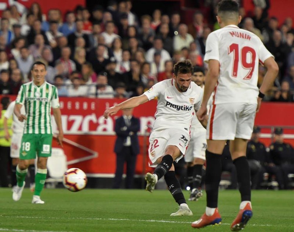 Le derby Séville-Betis marquera le retour de la Liga. EFE